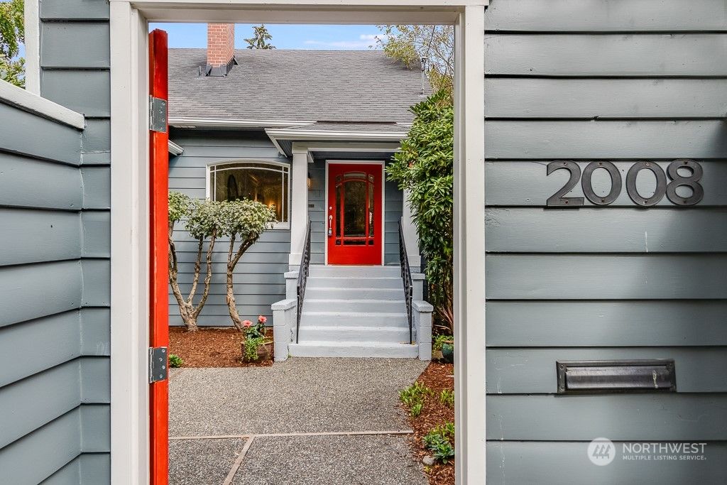 Photo of 2008 Boyer Avenue E, Seattle, WA 98112 (MLS # 2293213)