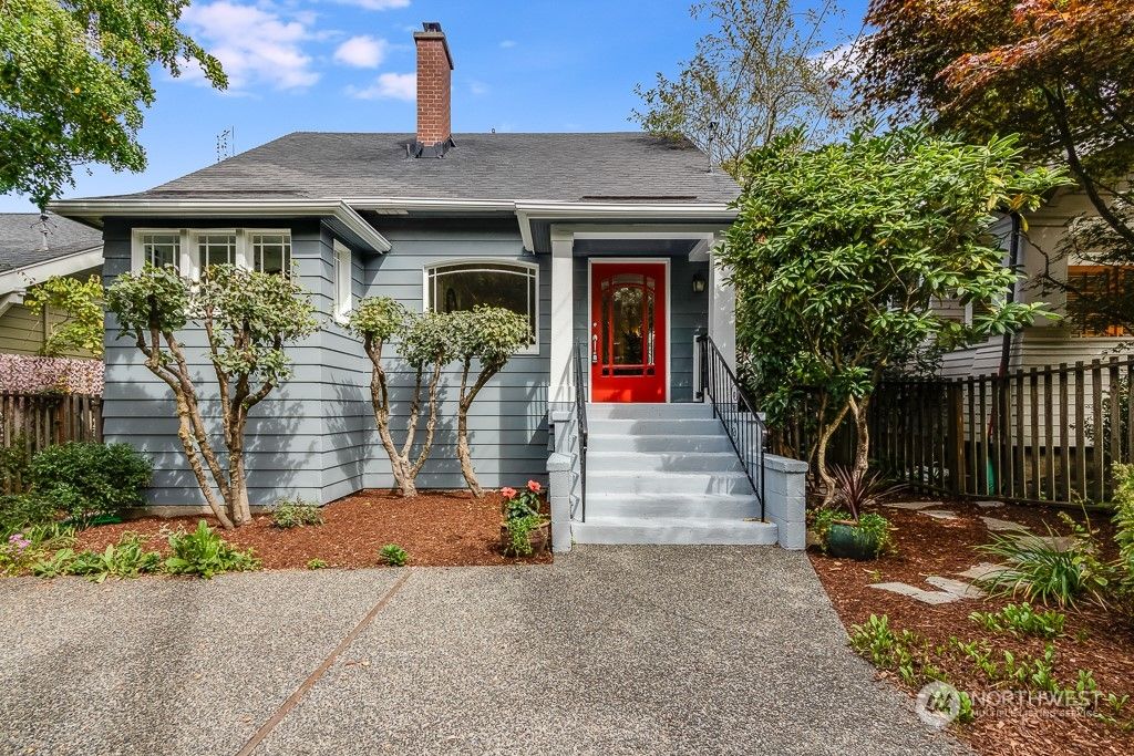 Photo of 2008 Boyer Avenue E, Seattle, WA 98112 (MLS # 2293213)