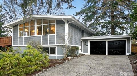 Photo of 7426 139th Place NE, Redmond, WA 98052 (MLS # 2530204)