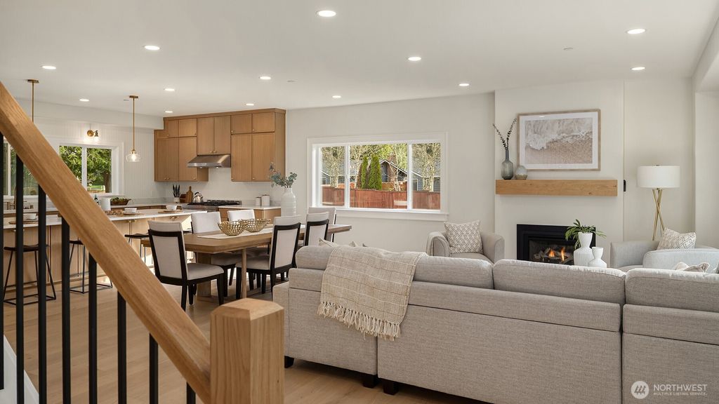 Photo of 10010 161st Avenue NE, Redmond, WA 98052 (MLS # 2478649)