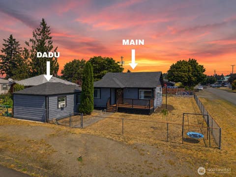 Photo of 2106 Madison Street, Shelton, WA 98584 (MLS # 2562933)