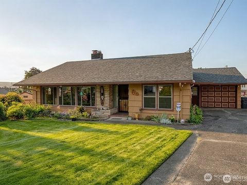 Photo of 809 N L Street, Aberdeen, WA 98520 (MLS # 2531876)