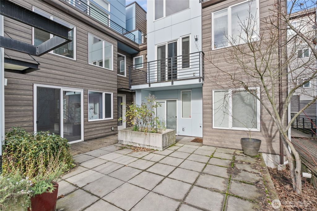 Photo of 4329 Woodland Park Avenue N, Seattle, WA 98103 (MLS # 2468075)