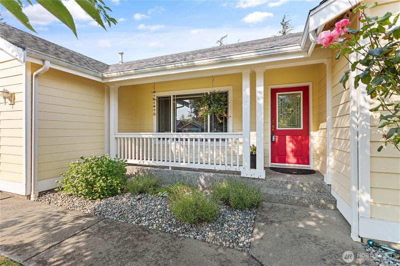 8387 Richmond Park Road