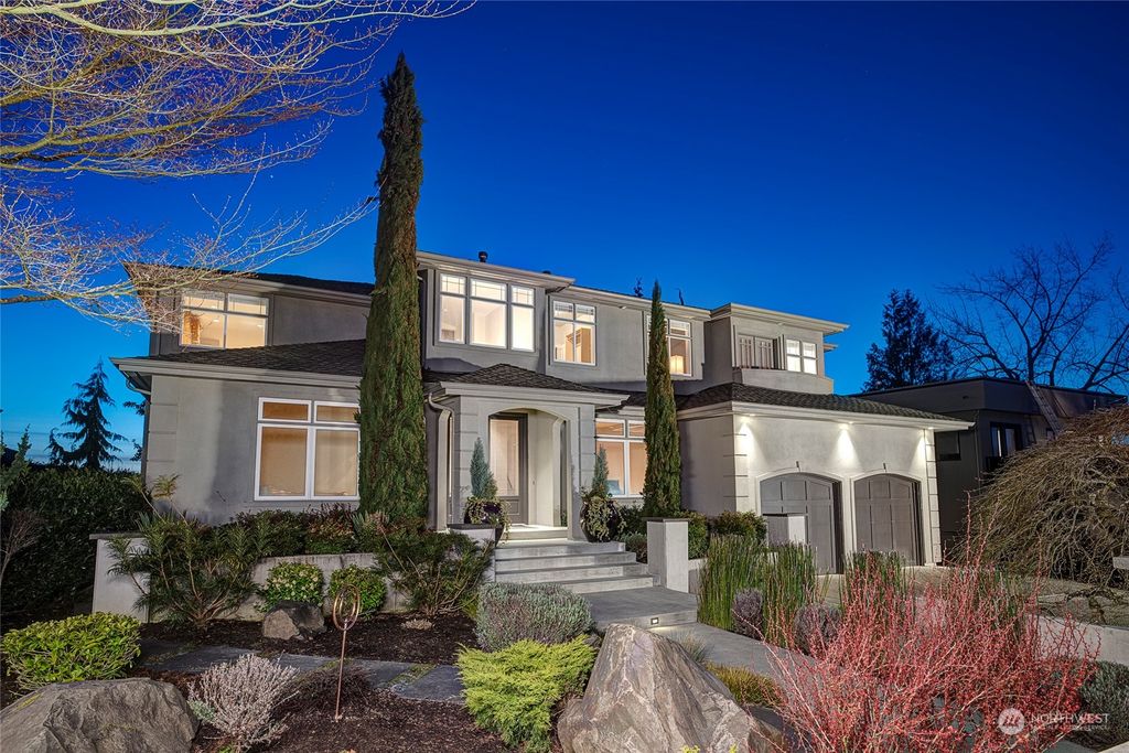 Photo of 2233 70th Avenue SE, Mercer Island, WA 98040 (MLS # 2054969)