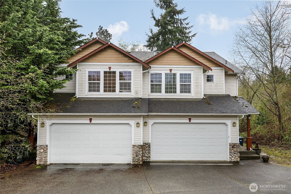 Photo of 3626 Larch Way, Lynnwood, WA 98036 (MLS # 2358045)