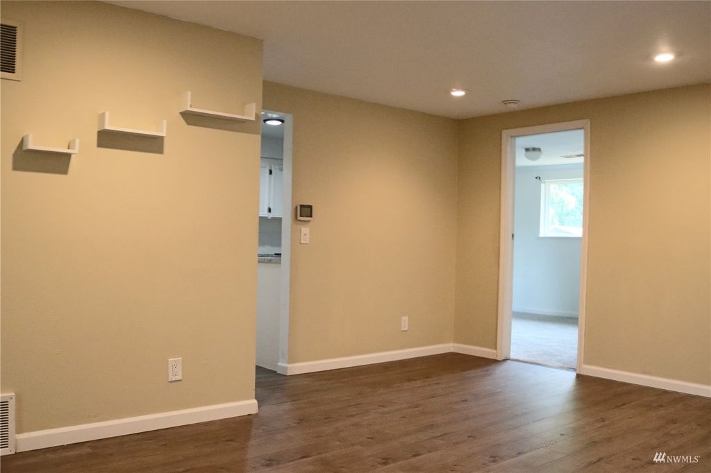 Photo of 16136 120th Avenue SE, Renton, WA 98058 (MLS # 1988503)