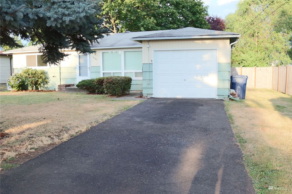 Photo of 16136 120th Avenue SE, Renton, WA 98058 (MLS # 1988503)