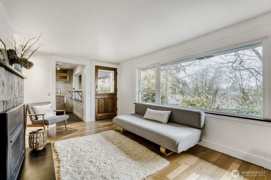 Photo of 8725 10th Avenue S, Seattle, WA 98108 (MLS # 2475491)