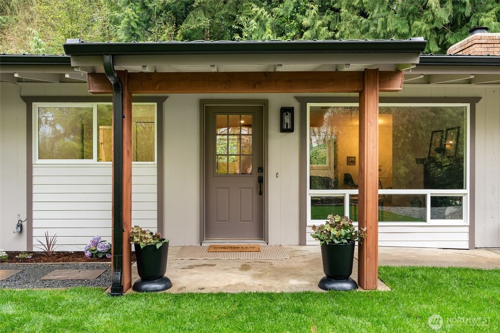 Photo of 19411 SE 170th Street, Renton, WA 98058 (MLS # 2356669)