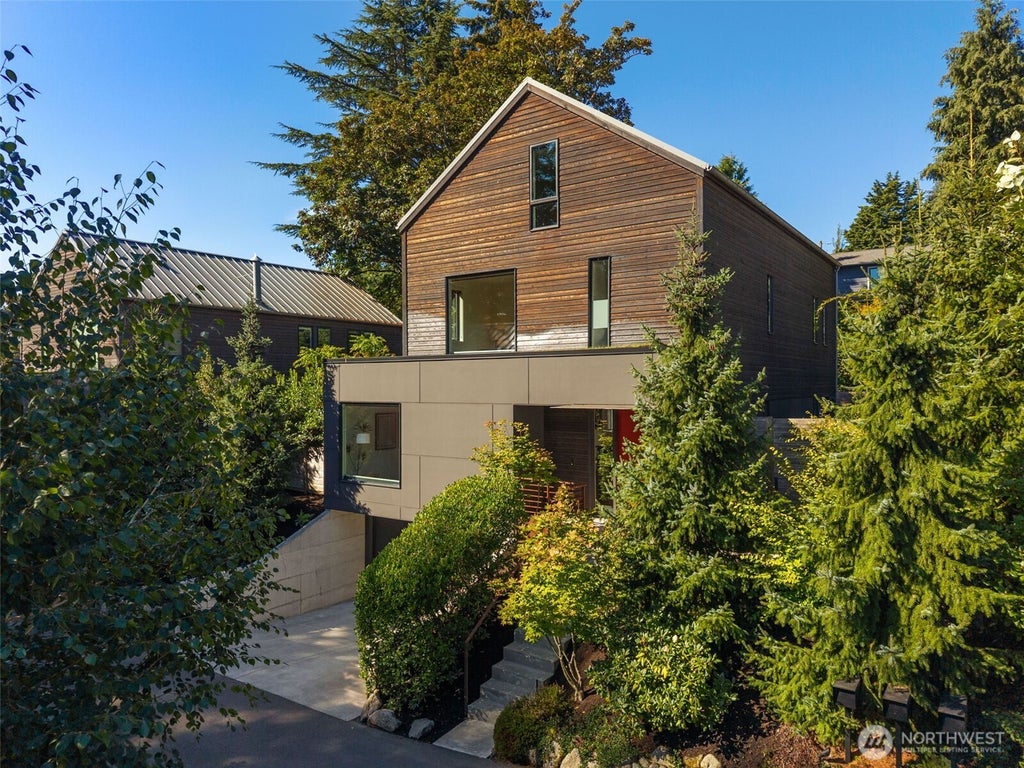 Photo of 6015 53rd Avenue NE, Seattle, WA 98115 (MLS # 2583500)