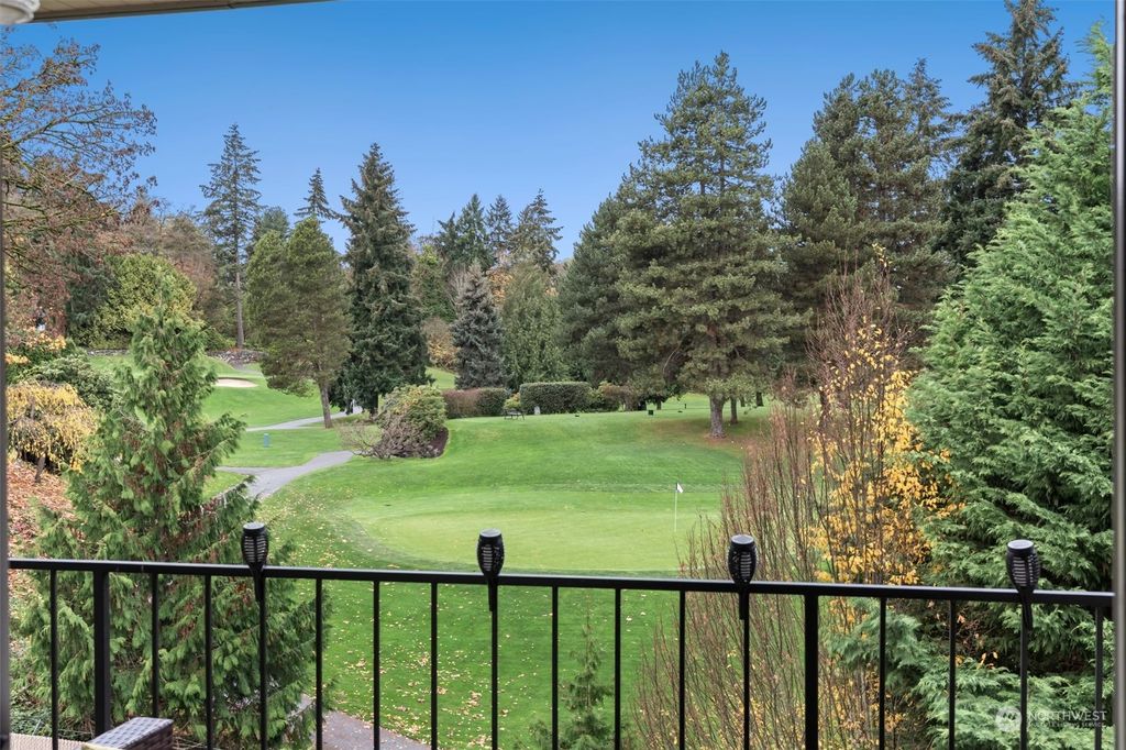 Photo of 1810 S 118th Street #407, Seattle, WA 98168 (MLS # 2310129)