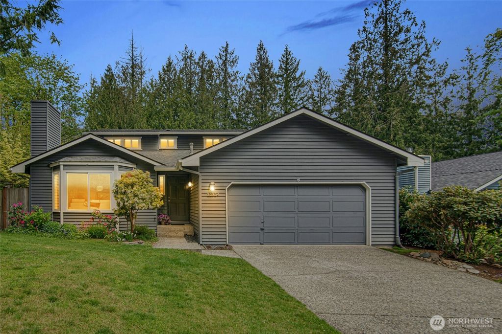 Photo of 22524 NE 12th Place, Sammamish, WA 98074 (MLS # 2366593)