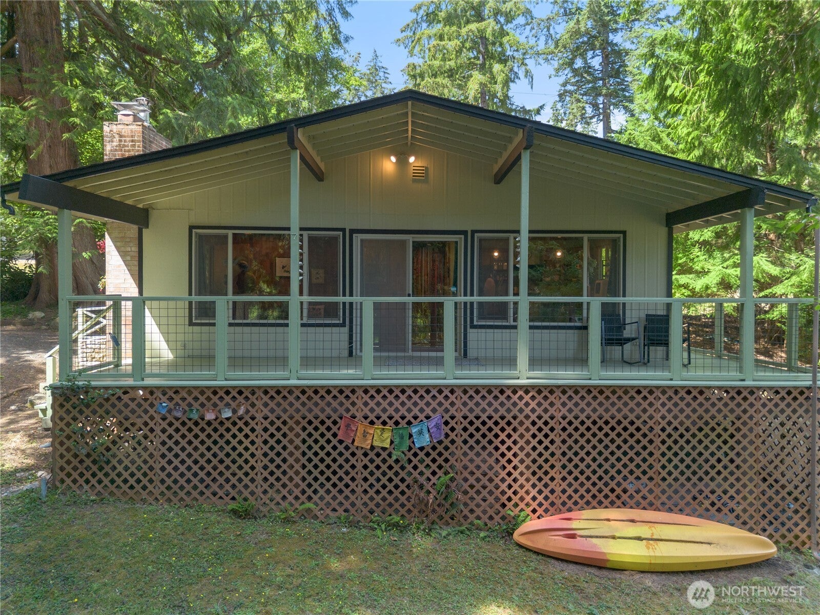 550 E Lakeshore Drive W
