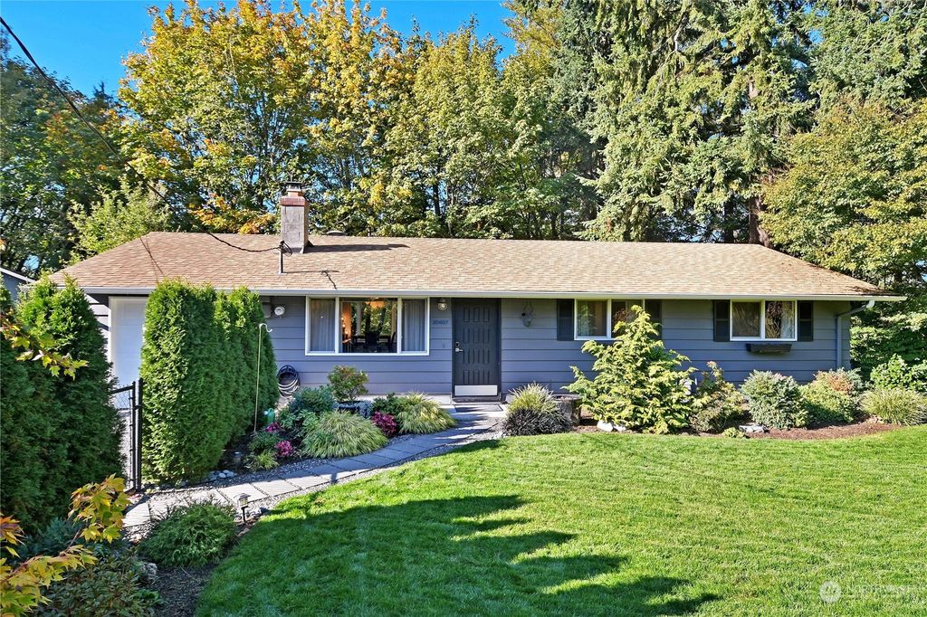 Photo of 20407 104th Avenue NE, Bothell, WA 98011 (MLS # 2175513)
