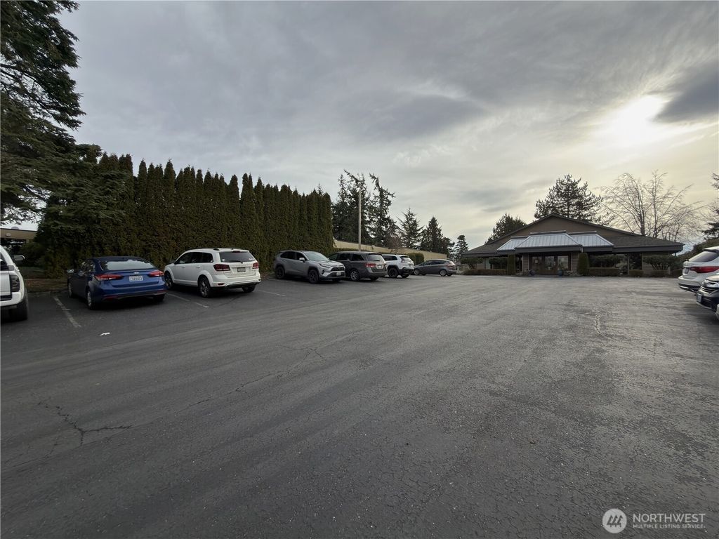 Photo of 3010 Squalicum Parkway, Bellingham, WA 98225 (MLS # 2480107)