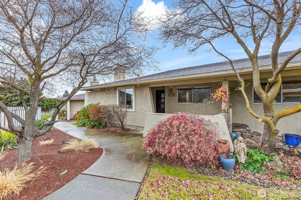 Photo of 611 N 50th Avenue #14, Yakima, WA 98908 (MLS # 2459867)