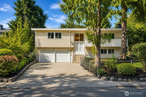 Photo of 30209 21st Avenue S, Federal Way, WA 98003 (MLS # 2573645)