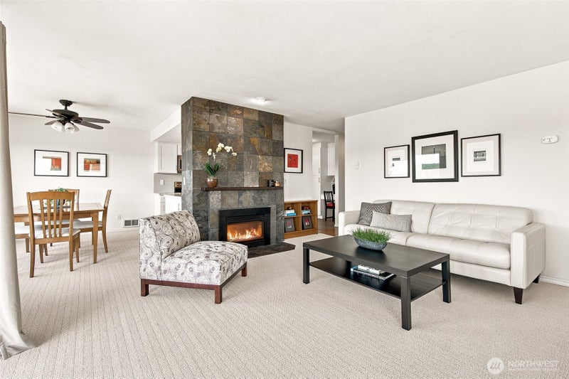 920 East Bay Drive NE 2D-101