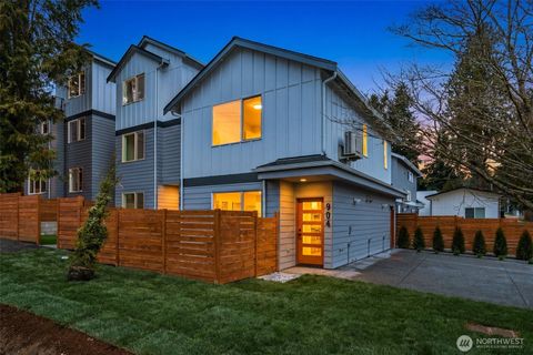 904 N 107th Street Seattle WA 98133