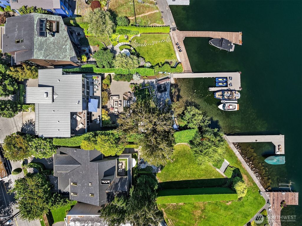 Photo of 1318 Lakeside Avenue S, Seattle, WA 98144 (MLS # 2499555)