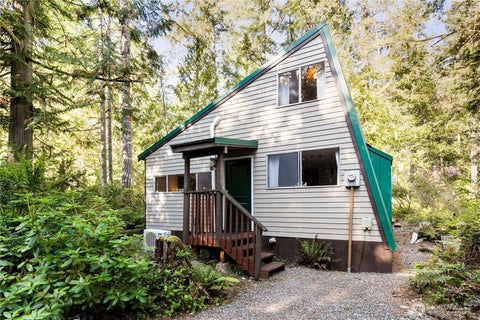 Photo of 608 E Barbary Road, Shelton, WA 98584 (MLS # 2591024)