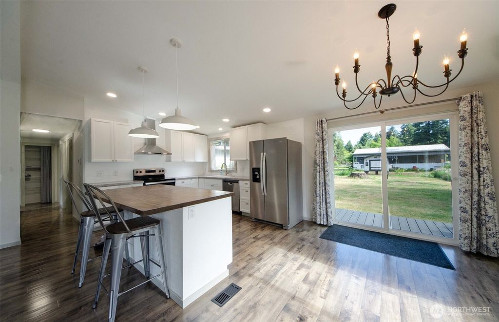 Photo of 17728 Irwin Street SW, Rochester, WA 98579 (MLS # 2540996)