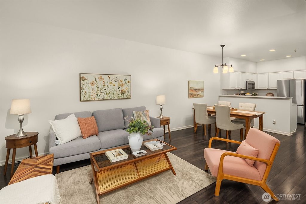 Photo of 1800 NE 40th Street #C-1, Renton, WA 98056 (MLS # 2435178)