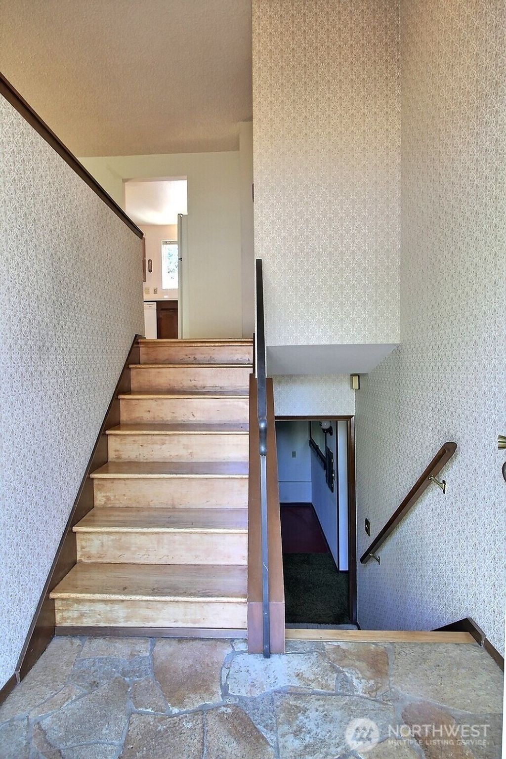 Photo of 11634 110th Avenue NE, Kirkland, WA 98034 (MLS # 2403475)