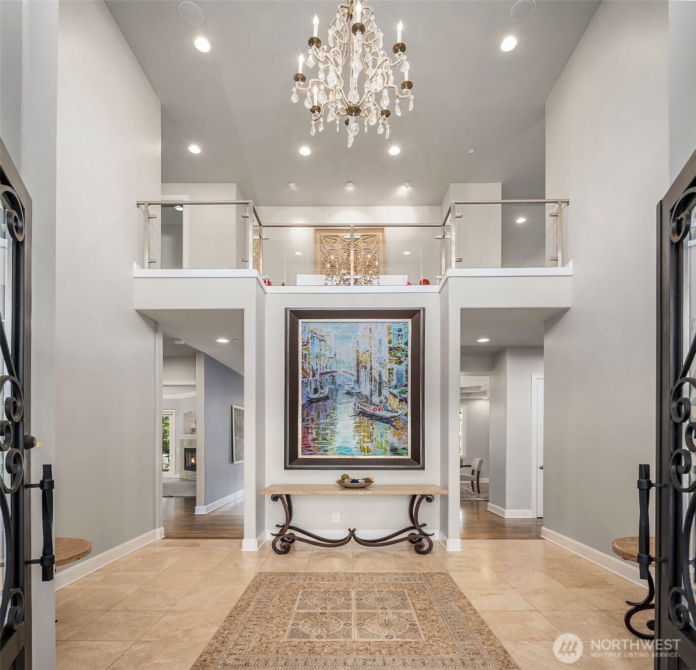2 Crescent Key SE