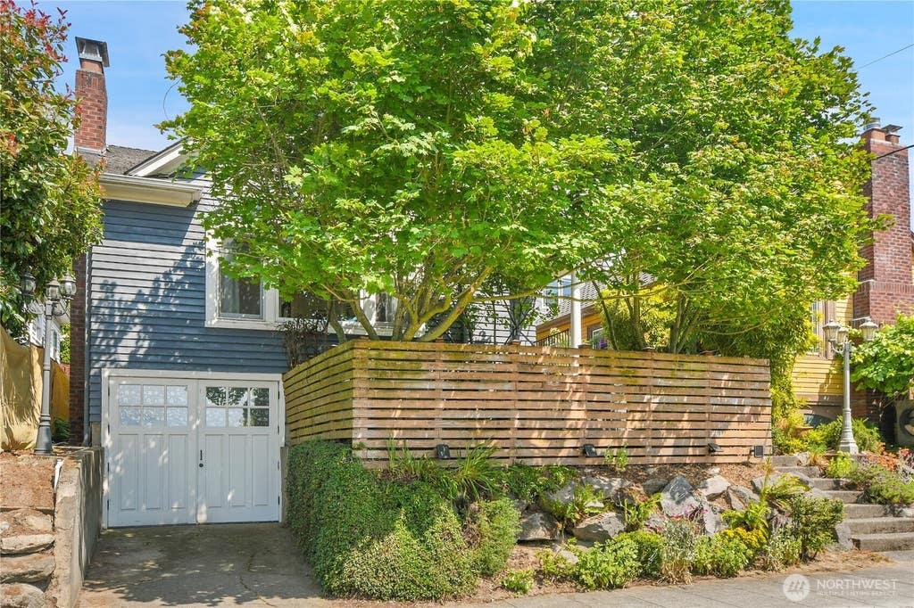 Photo of 1916 11th Avenue W, Seattle, WA 98119 (MLS # 2564820)
