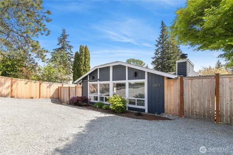 Photo of 10818 31st Avenue SW, Seattle, WA 98146 (MLS # 2546306)