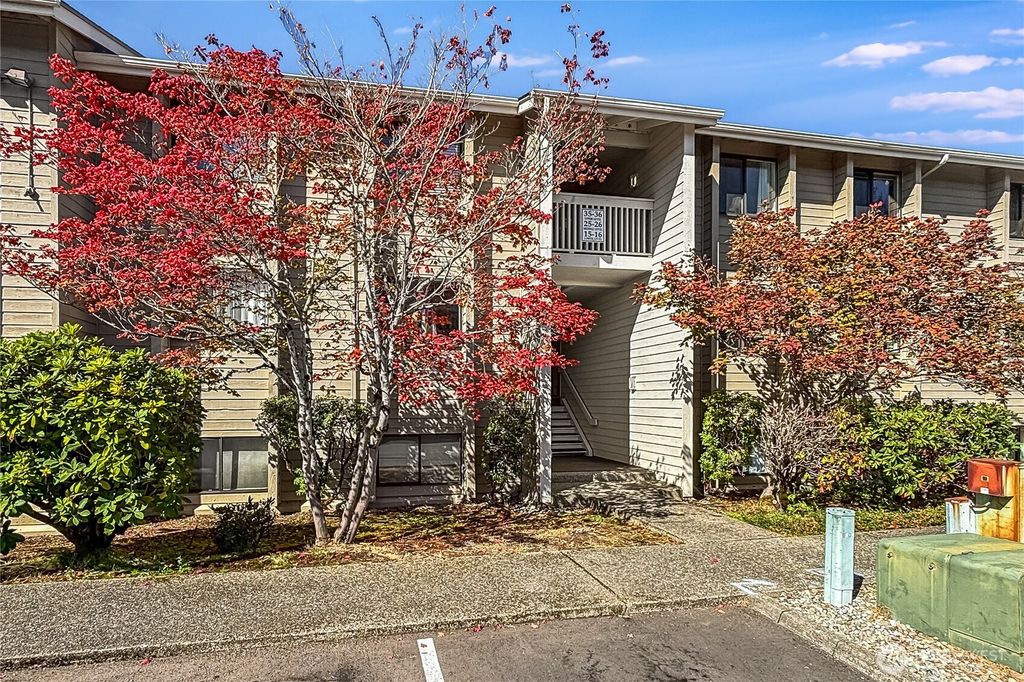 Photo of 1315 S Puget Drive #C36, Renton, WA 98055 (MLS # 2437116)