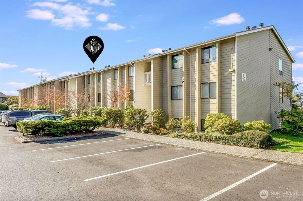 Photo of 1315 S Puget Drive #C36, Renton, WA 98055 (MLS # 2437116)