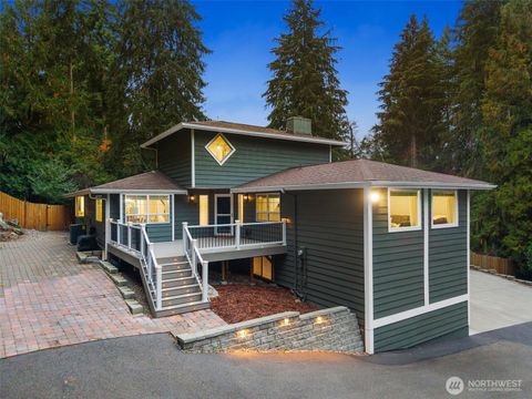 Photo of 2330 34th Street SE, Puyallup, WA 98374 (MLS # 2449193)