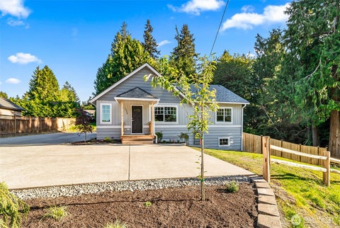 Photo of 1526 W Mukilteo Blvd BLVD #A, Everett, WA 98203 (MLS # 2535367)