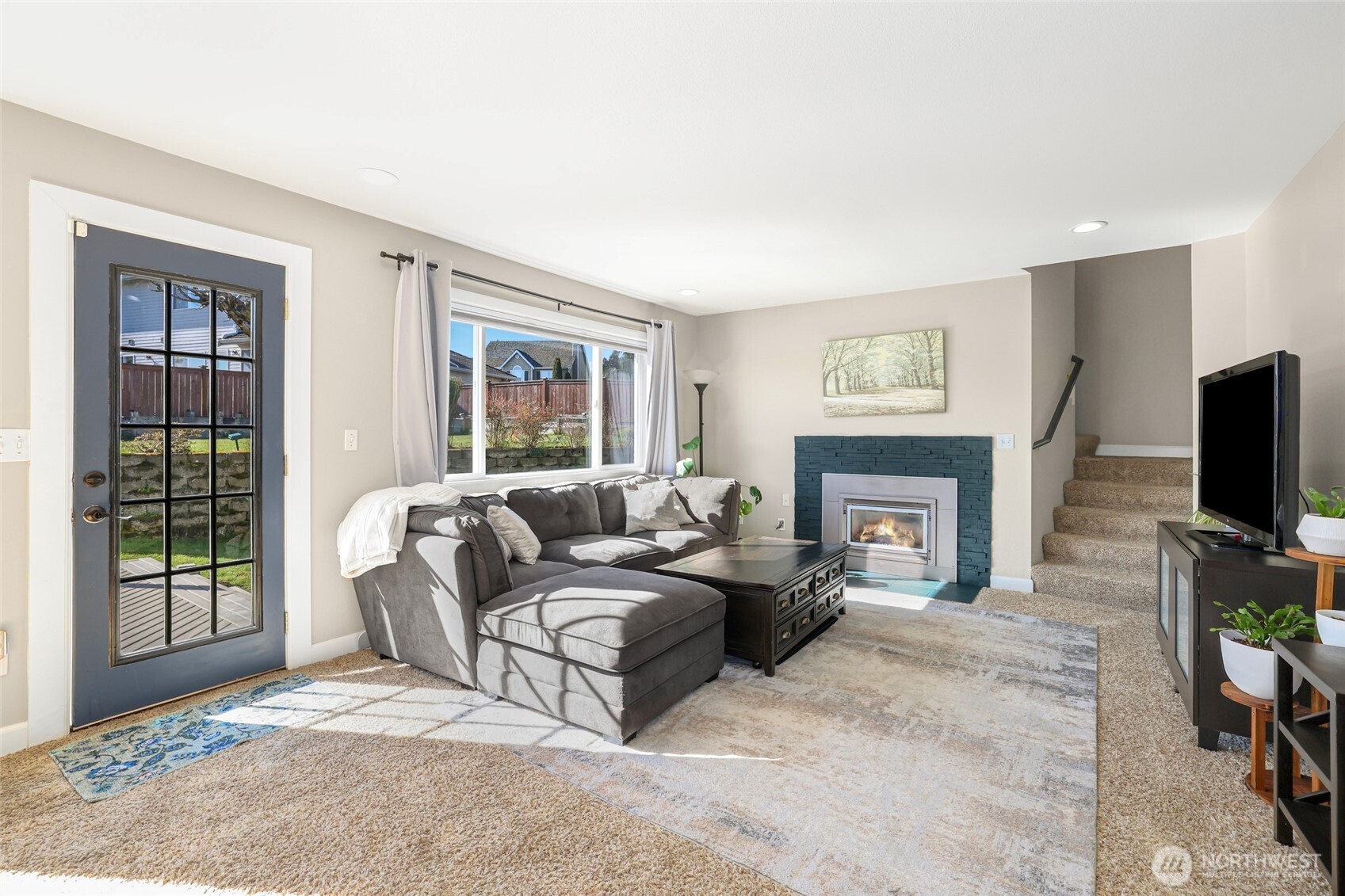 4616 Country Club Drive NE