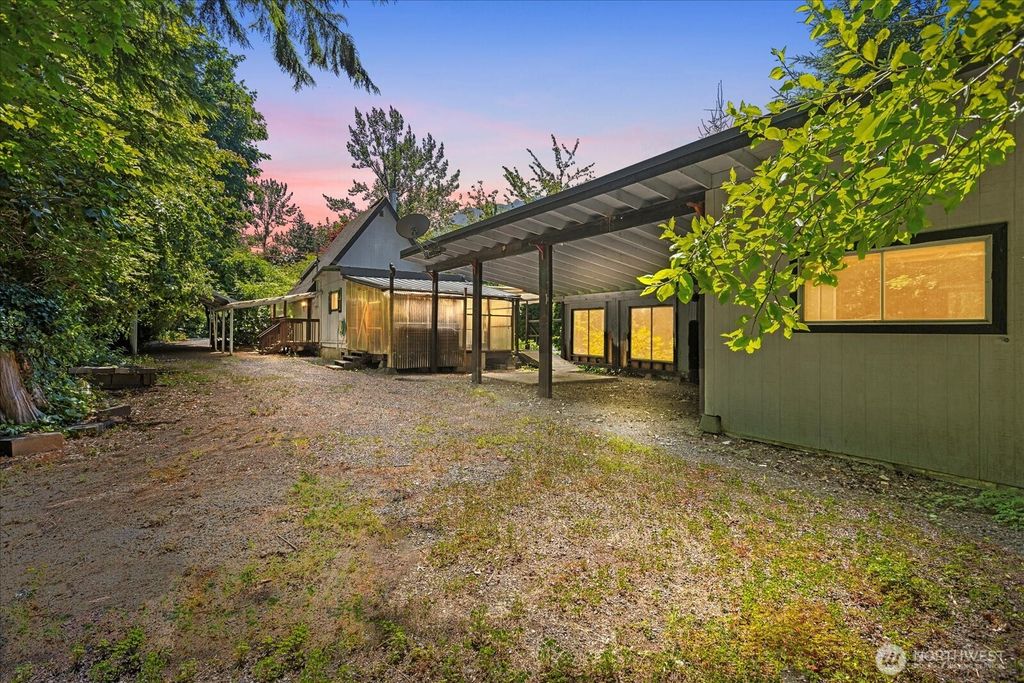 Photo of 44119 Fir Road, Gold Bar, WA 98251 (MLS # 2377371)