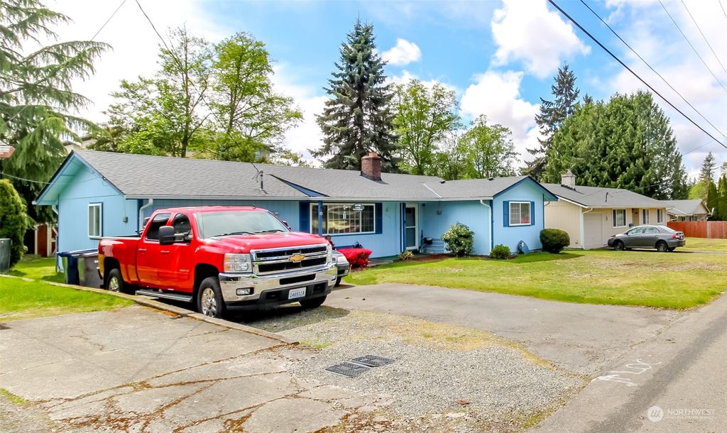 Photo of 1055 S 317th Street, Federal Way, WA 98003 (MLS # 2232240)