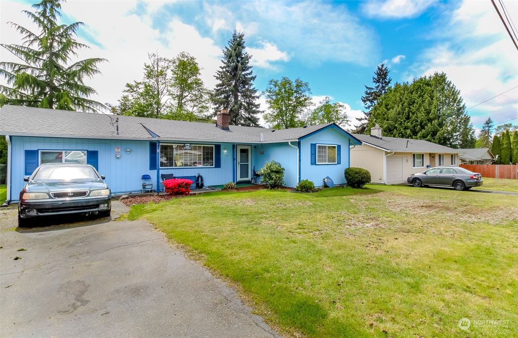 Photo of 1055 S 317th Street, Federal Way, WA 98003 (MLS # 2232240)