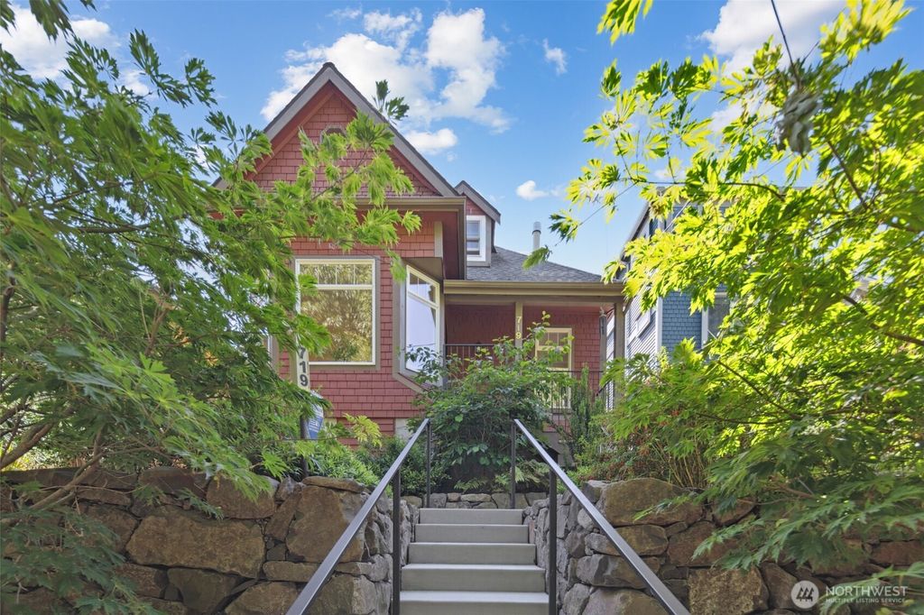 Photo of 719 22nd Ave Ave, Seattle, WA 98122 (MLS # 2398675)