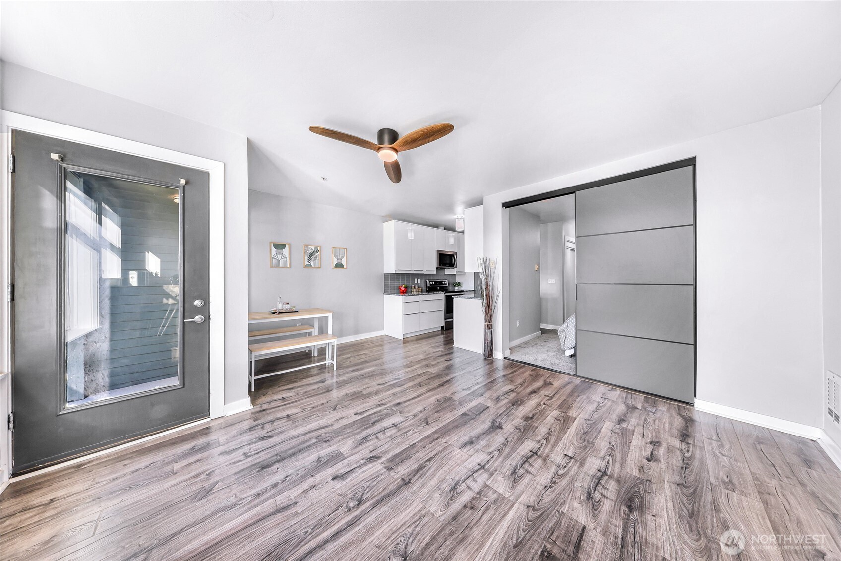 655 Crockett Street B304