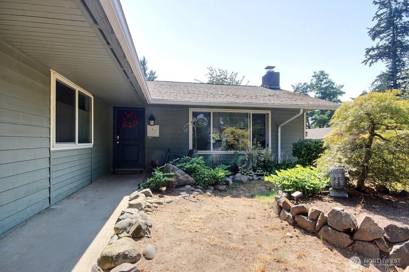 2301 NE 10th Street