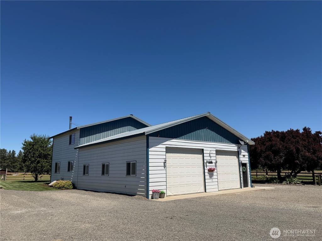 Photo of 2310 Umptanum Road, Ellensburg, WA 98926 (MLS # 2538042)