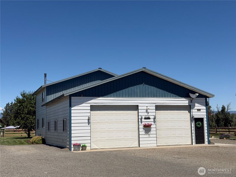 2310 Umptanum Road