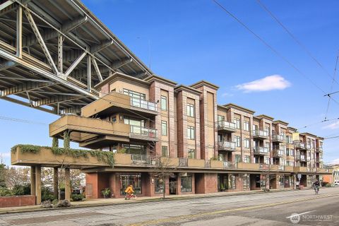 Photo of 3217 Eastlake Avenue E #302, Seattle, WA 98102 (MLS # 2499359)