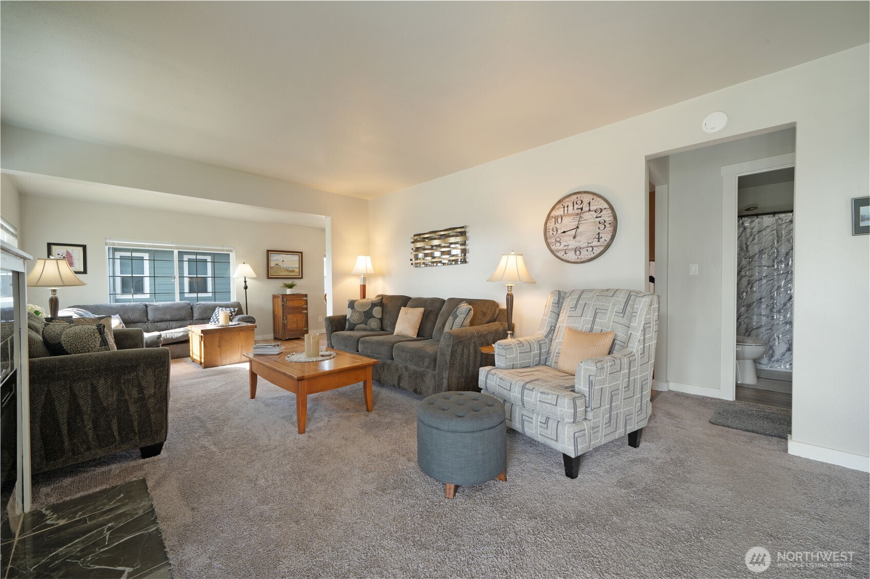 213 N Division