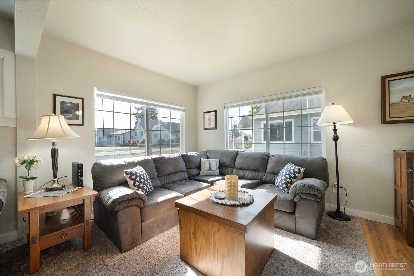 213 N Division