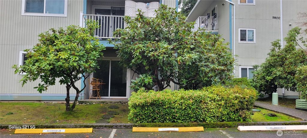 Photo of 5802 200th Street SW #A, Lynnwood, WA 98036 (MLS # 2471796)