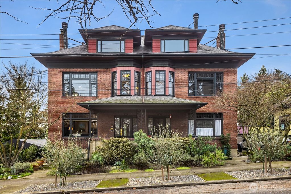 Photo of 904 E Miller Street #2, Seattle, WA 98102 (MLS # 2487652)